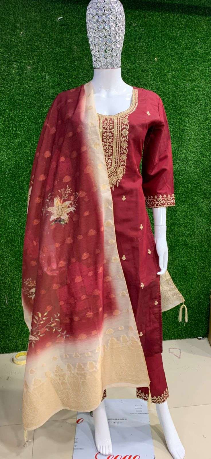 BEMITEX INDIA PRESENTS MODAL SILK WITH HANDWORK AND FULL INNER BASED READYMADE 3 PIECE SUIT COMBO COLLECTION WHOLESALE SHOP IN SURAT